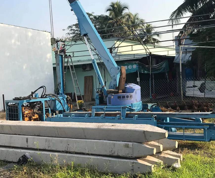 Thi công ép cọc bê tông tải